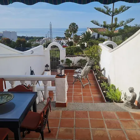 Jardines De 18 Menyber 펜션