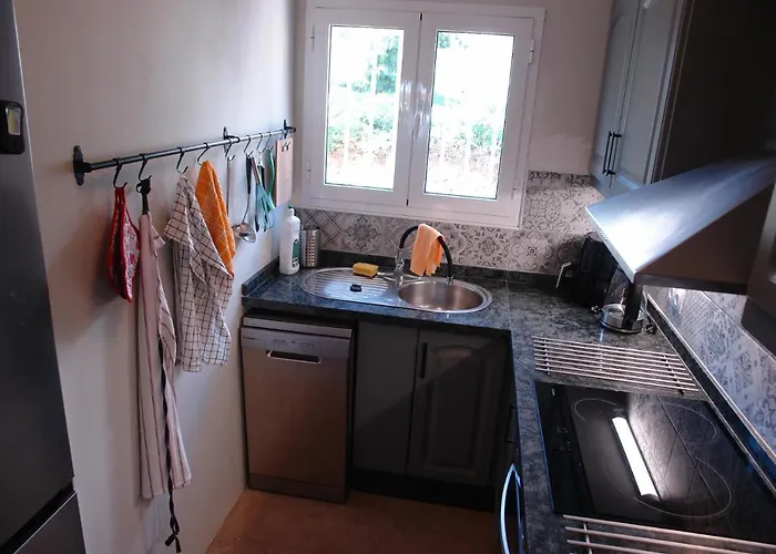 Jardines De 18 Menyber *