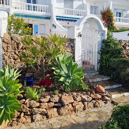 Jardines De 18 Menyber Semesterbostad